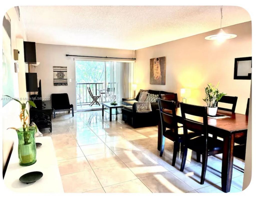 201 178th Dr, Unit 331, Sunny Isles Beach, FL 33160 Photo