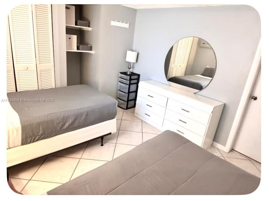 201 178th Dr, Unit 331, Sunny Isles Beach, FL 33160 Photo