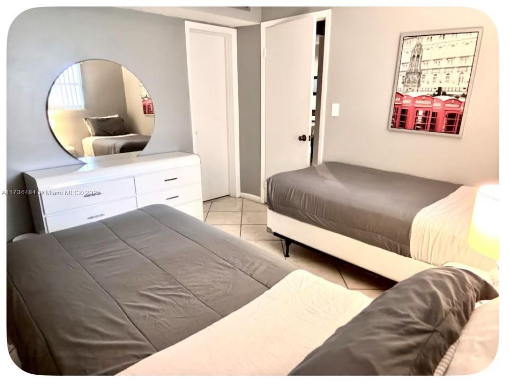 201 178th Dr, Unit 331, Sunny Isles Beach, FL 33160 Photo