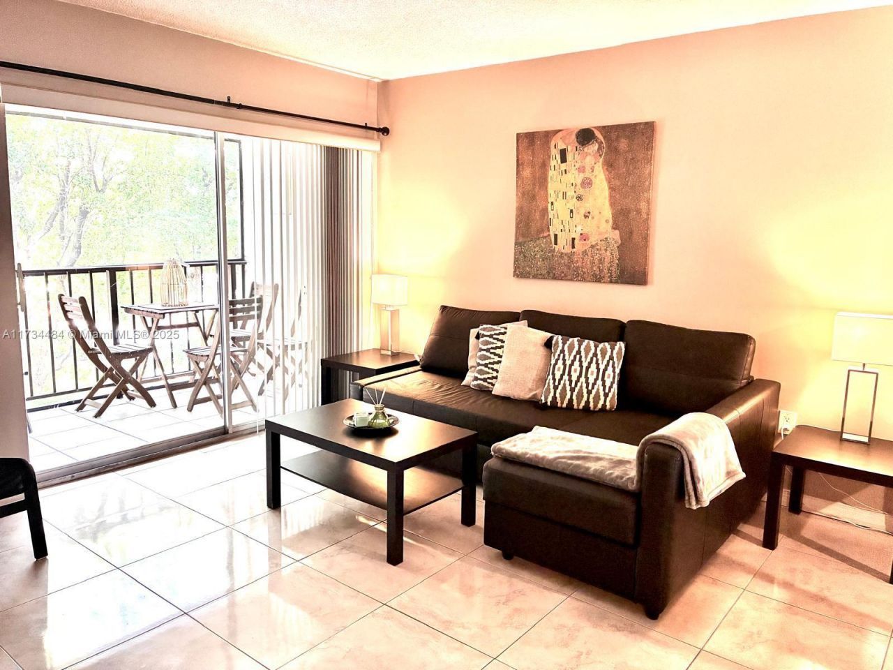 201 178th Dr, Unit 331, Sunny Isles Beach, FL 33160 Photo