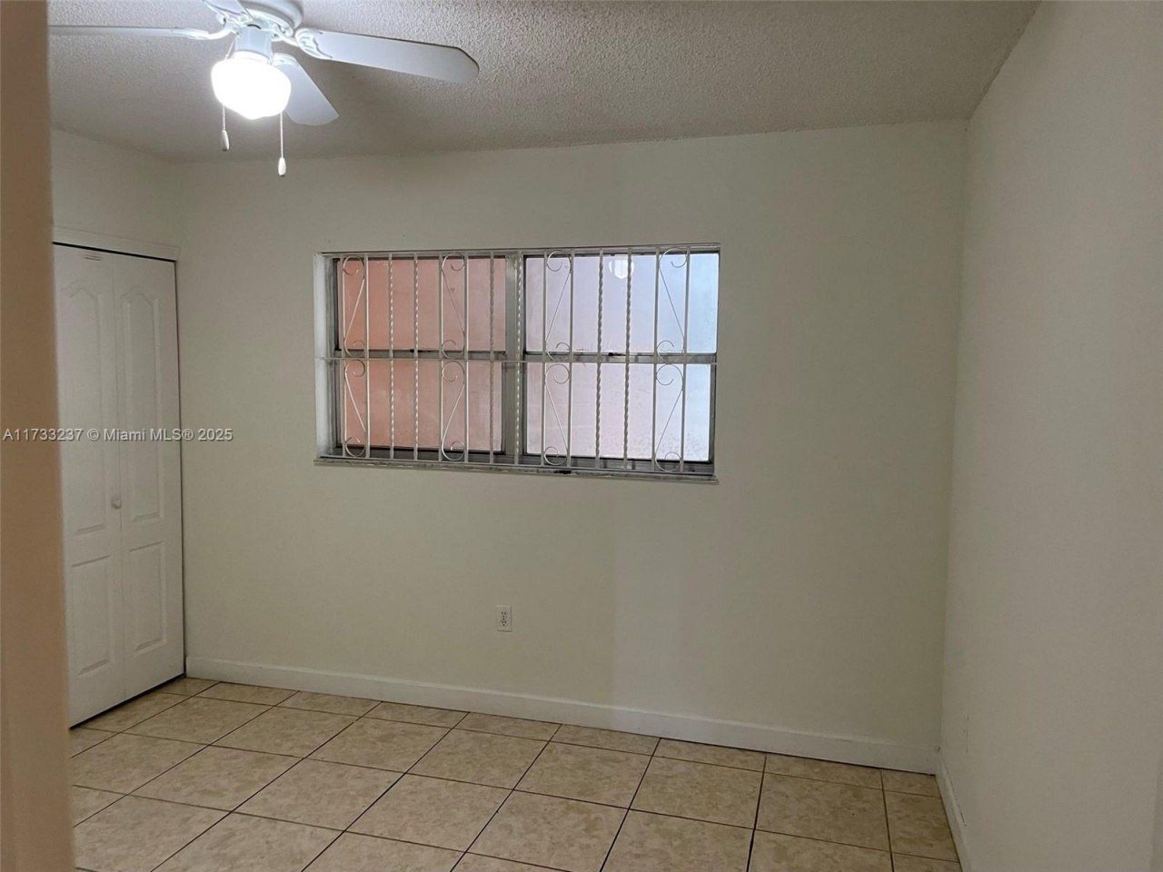 1950 W 54th St, Unit 112, Hialeah, FL 33012 Photo