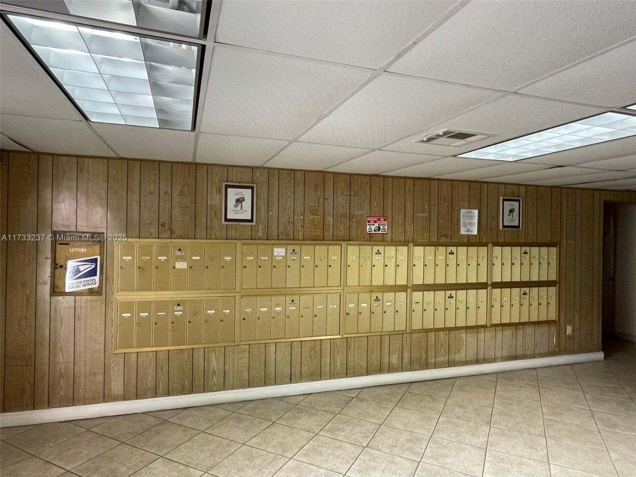 1950 W 54th St, Unit 112, Hialeah, FL 33012 Photo