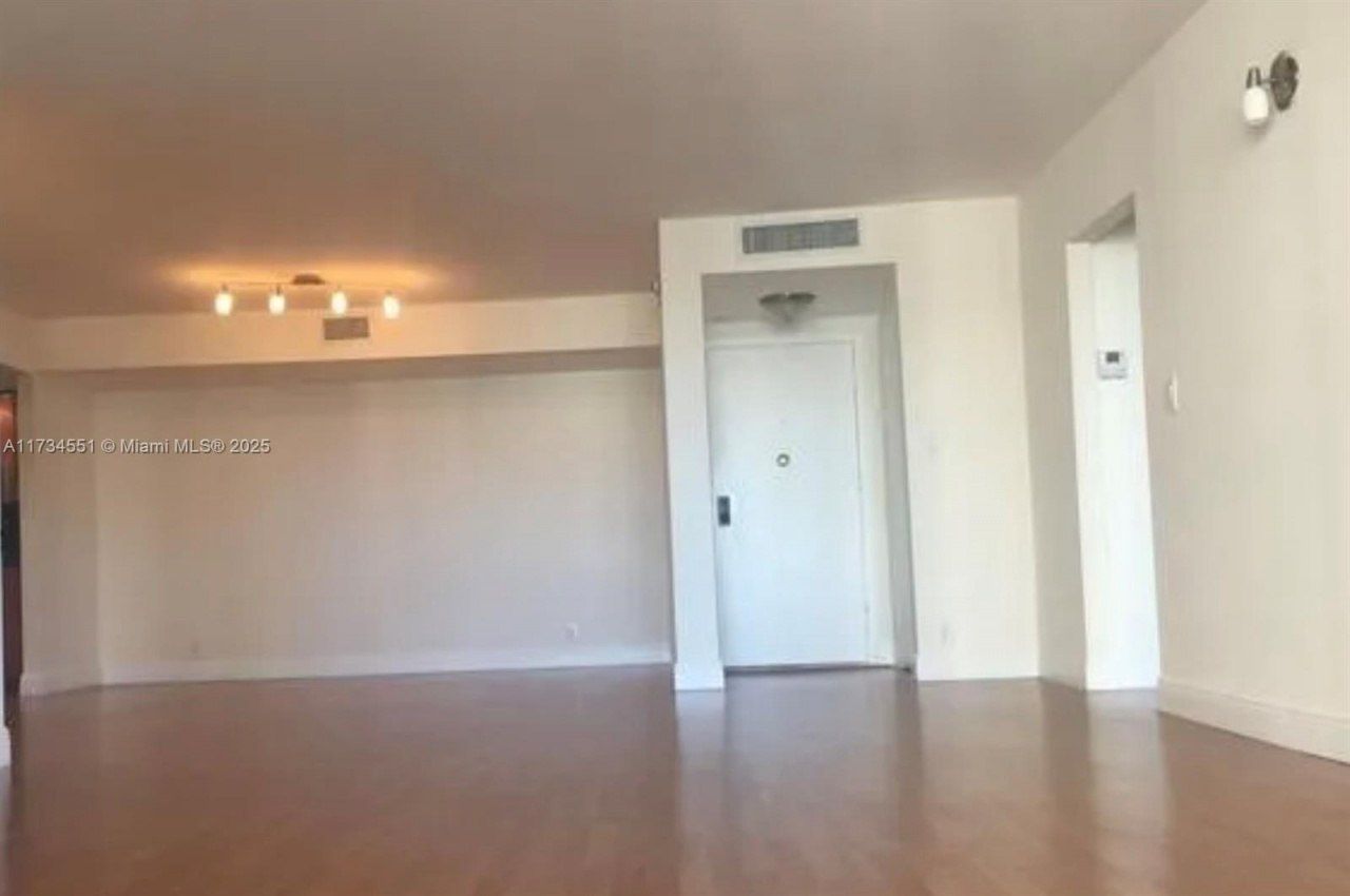 1121 Crandon Blvd, Unit E904, Key Biscayne, FL 33149 Photo