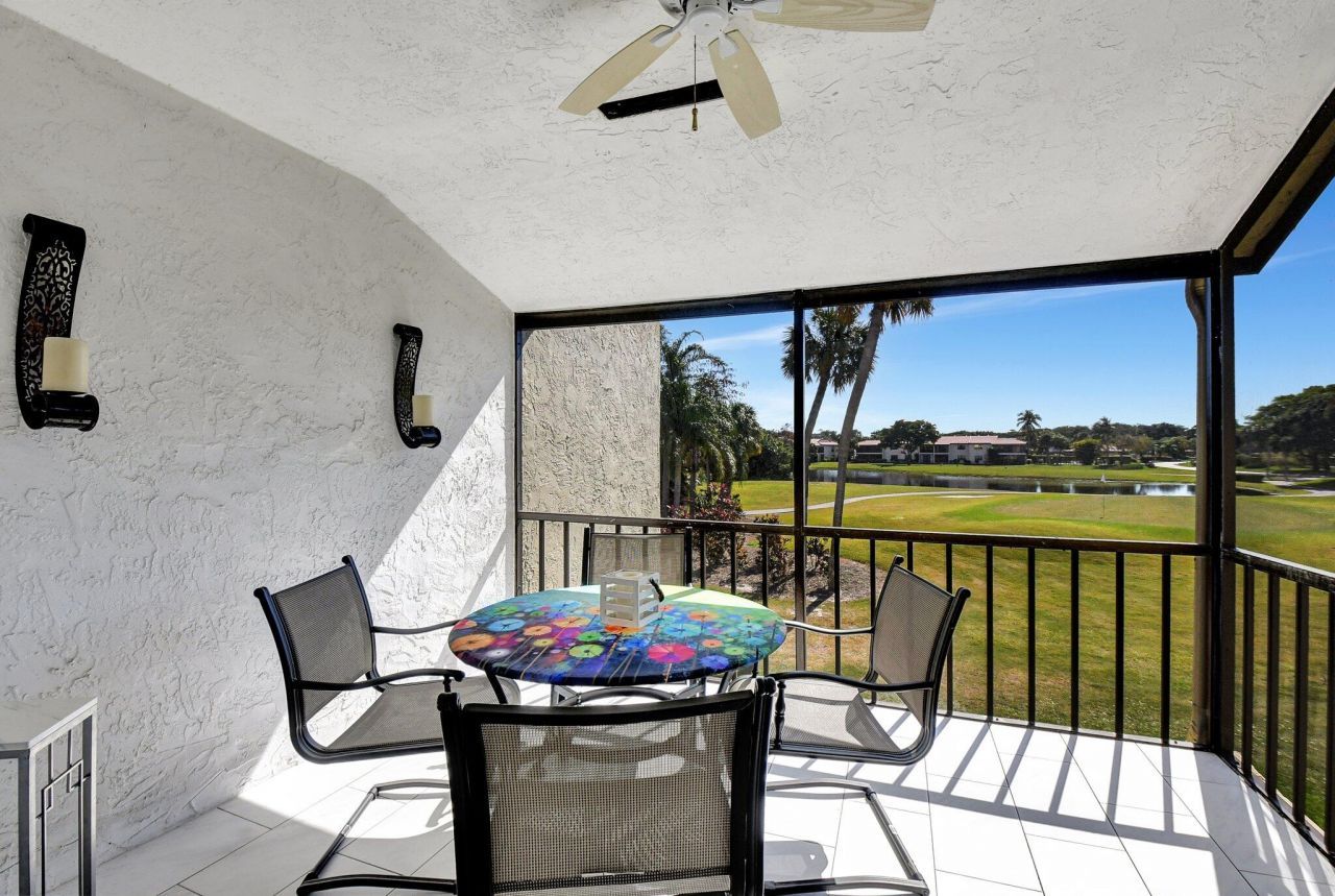 21219 Lago Circle, Unit F, Boca Raton, FL 33433 Photo