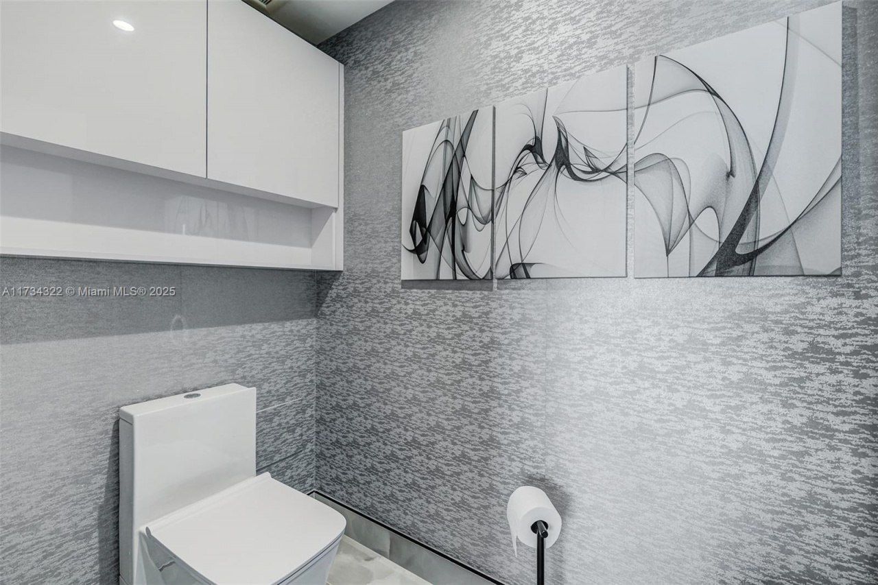 2205 S Surf Rd, Unit 4A, Hollywood, FL 33019 Photo