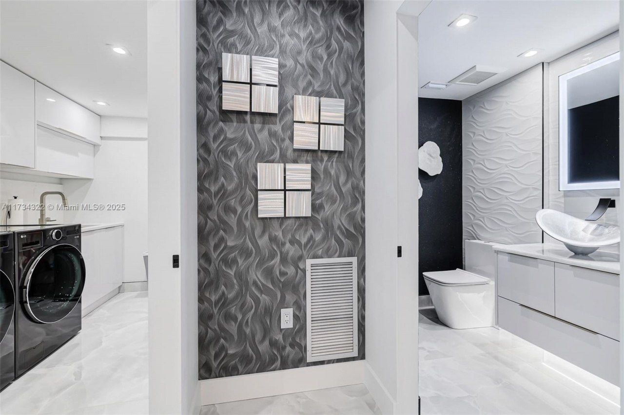 2205 S Surf Rd, Unit 4A, Hollywood, FL 33019 Photo