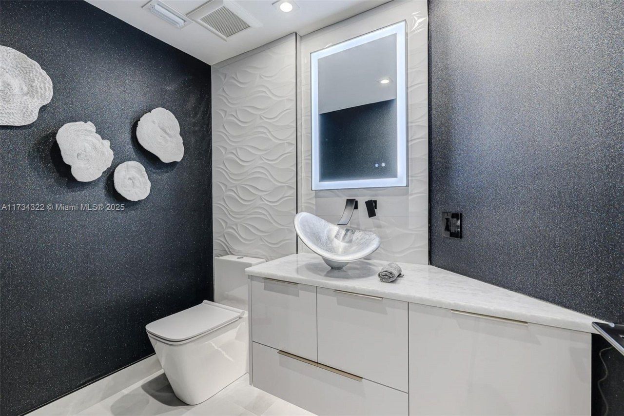 2205 S Surf Rd, Unit 4A, Hollywood, FL 33019 Photo