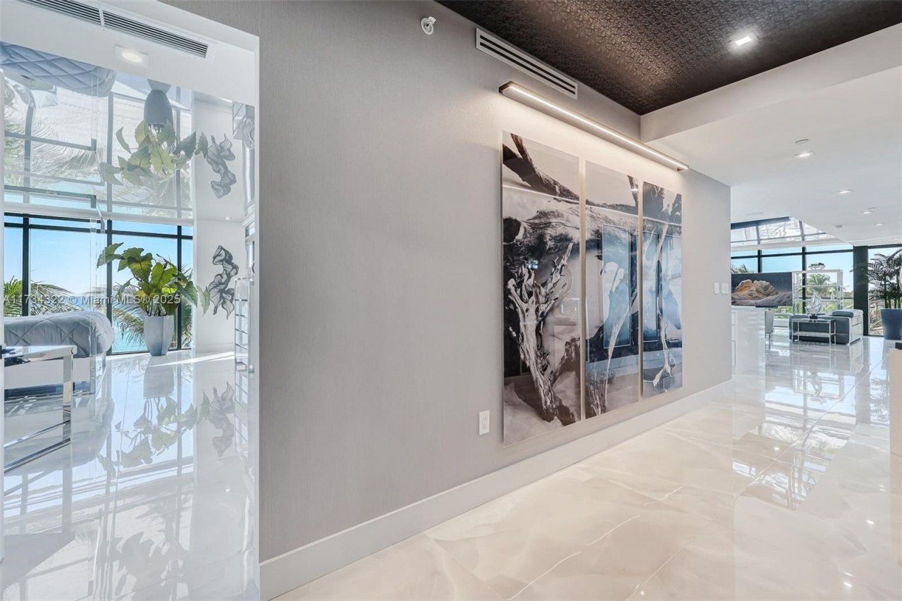 2205 S Surf Rd, Unit 4A, Hollywood, FL 33019 Photo