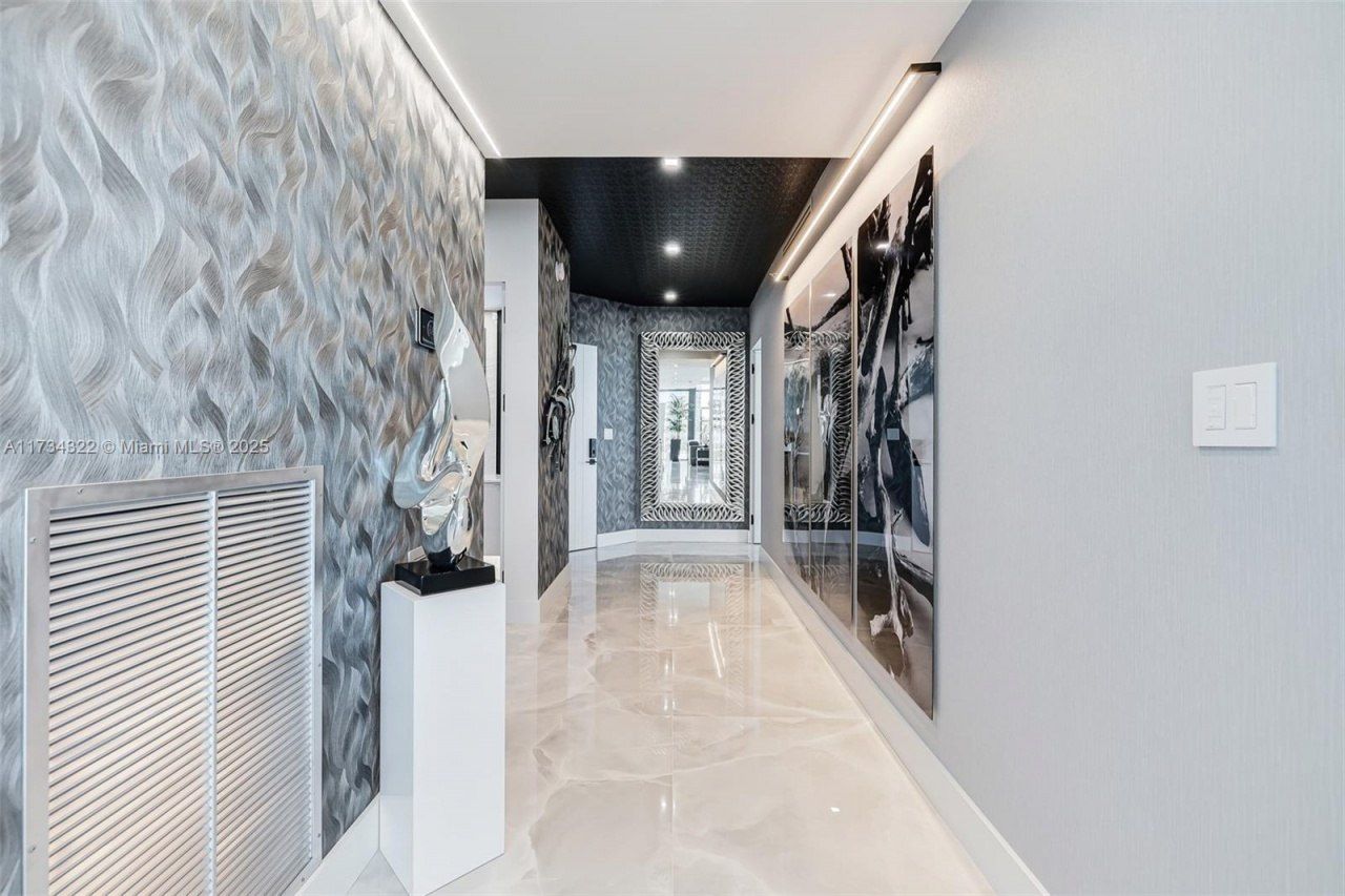 2205 S Surf Rd, Unit 4A, Hollywood, FL 33019 Photo