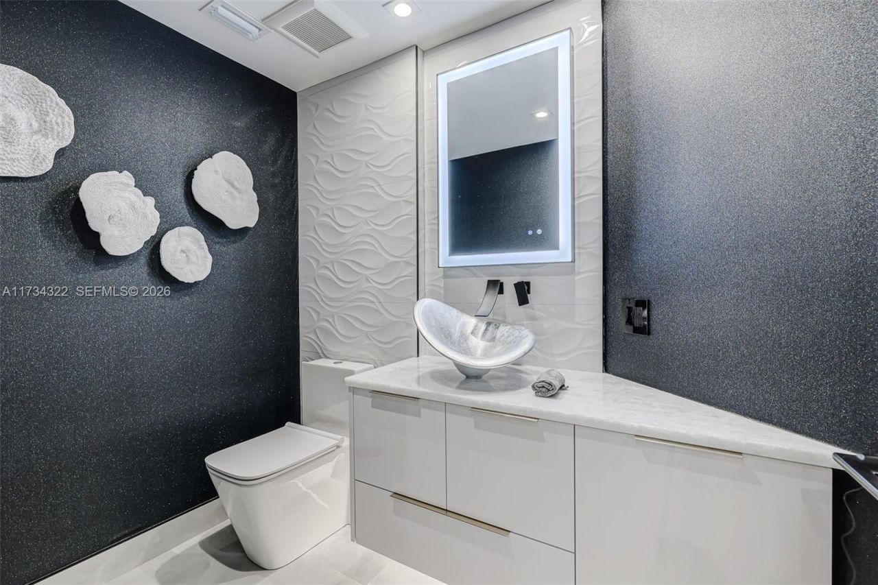 2205 S Surf Rd, Unit 4A, Hollywood, FL 33019 Photo