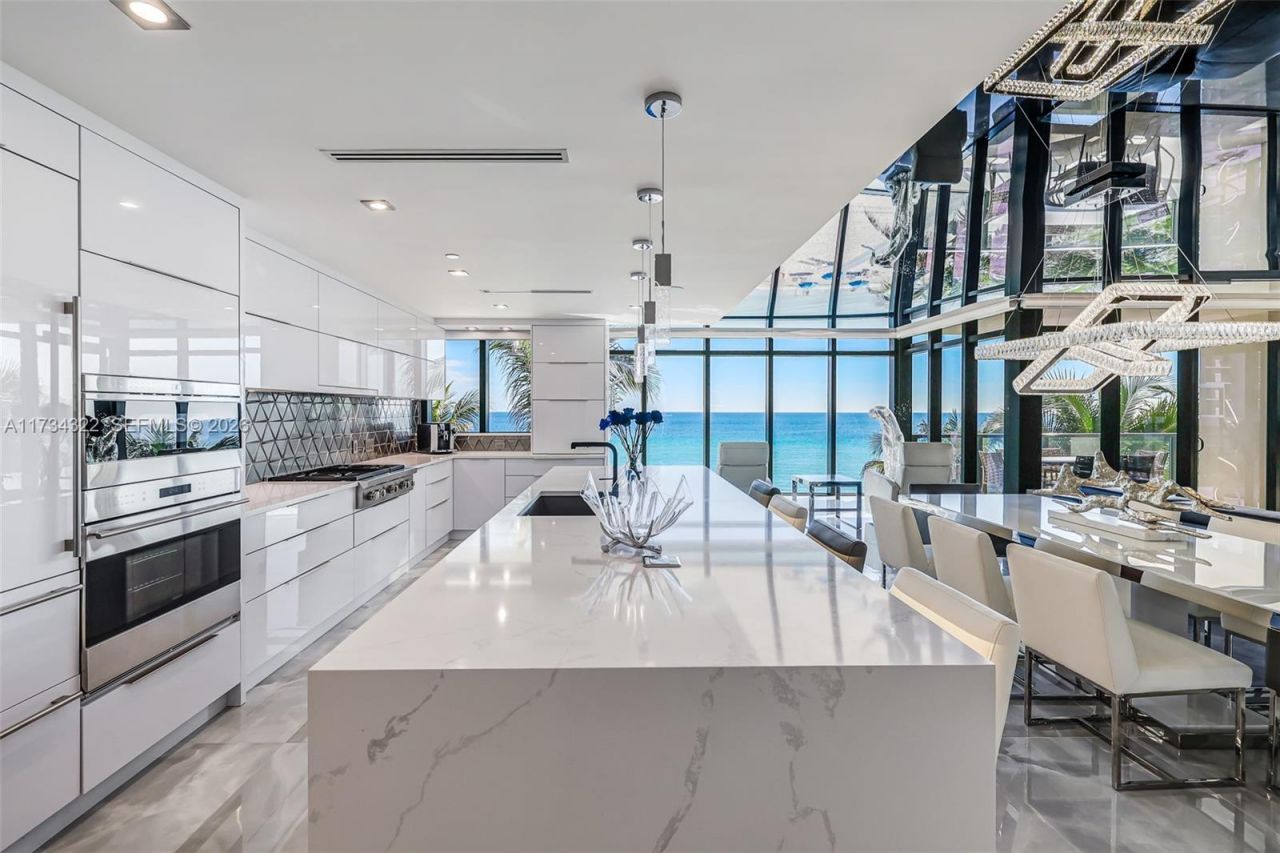 2205 S Surf Rd, Unit 4A, Hollywood, FL 33019 Photo