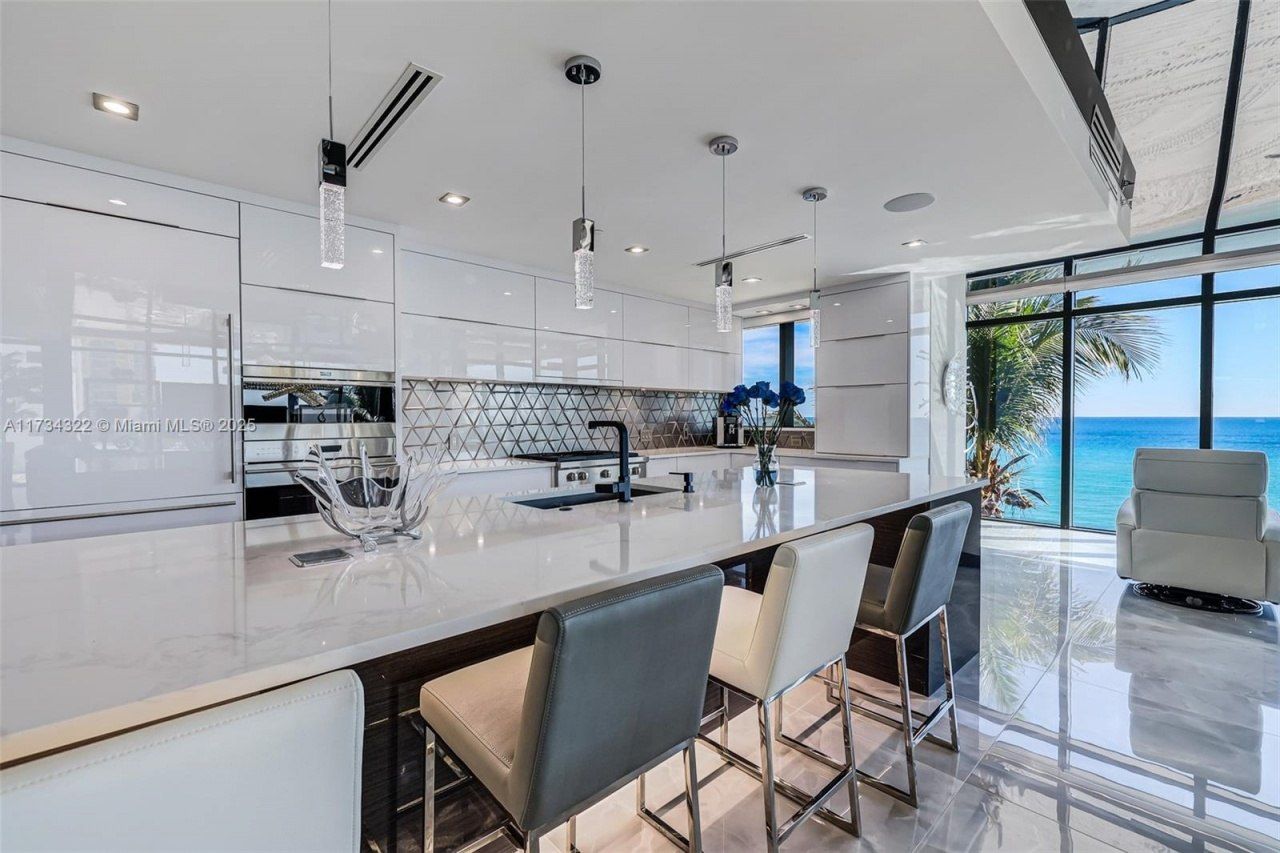 2205 S Surf Rd, Unit 4A, Hollywood, FL 33019 Photo