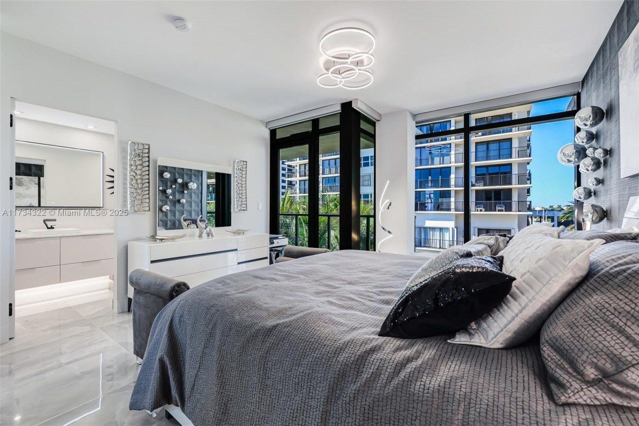 2205 S Surf Rd, Unit 4A, Hollywood, FL 33019 Photo