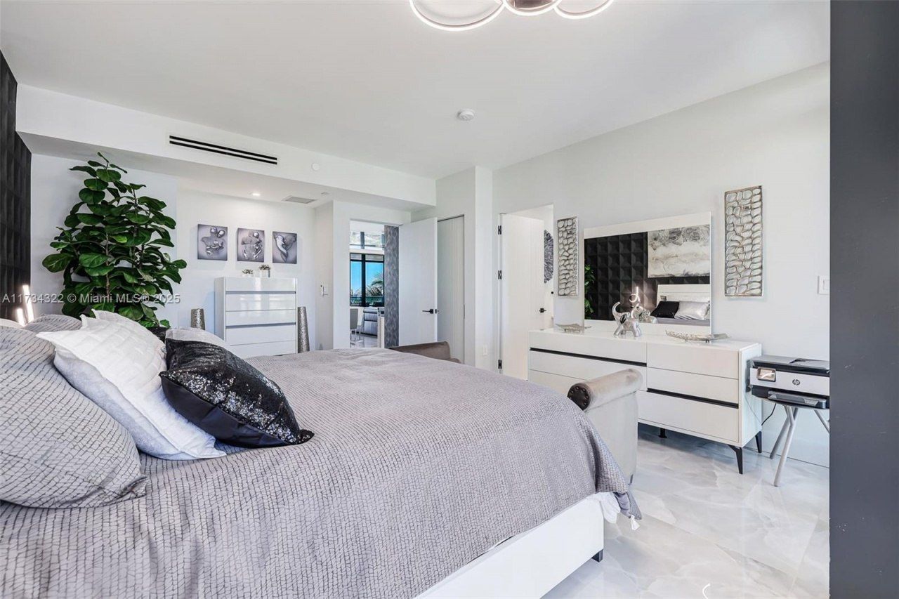 2205 S Surf Rd, Unit 4A, Hollywood, FL 33019 Photo