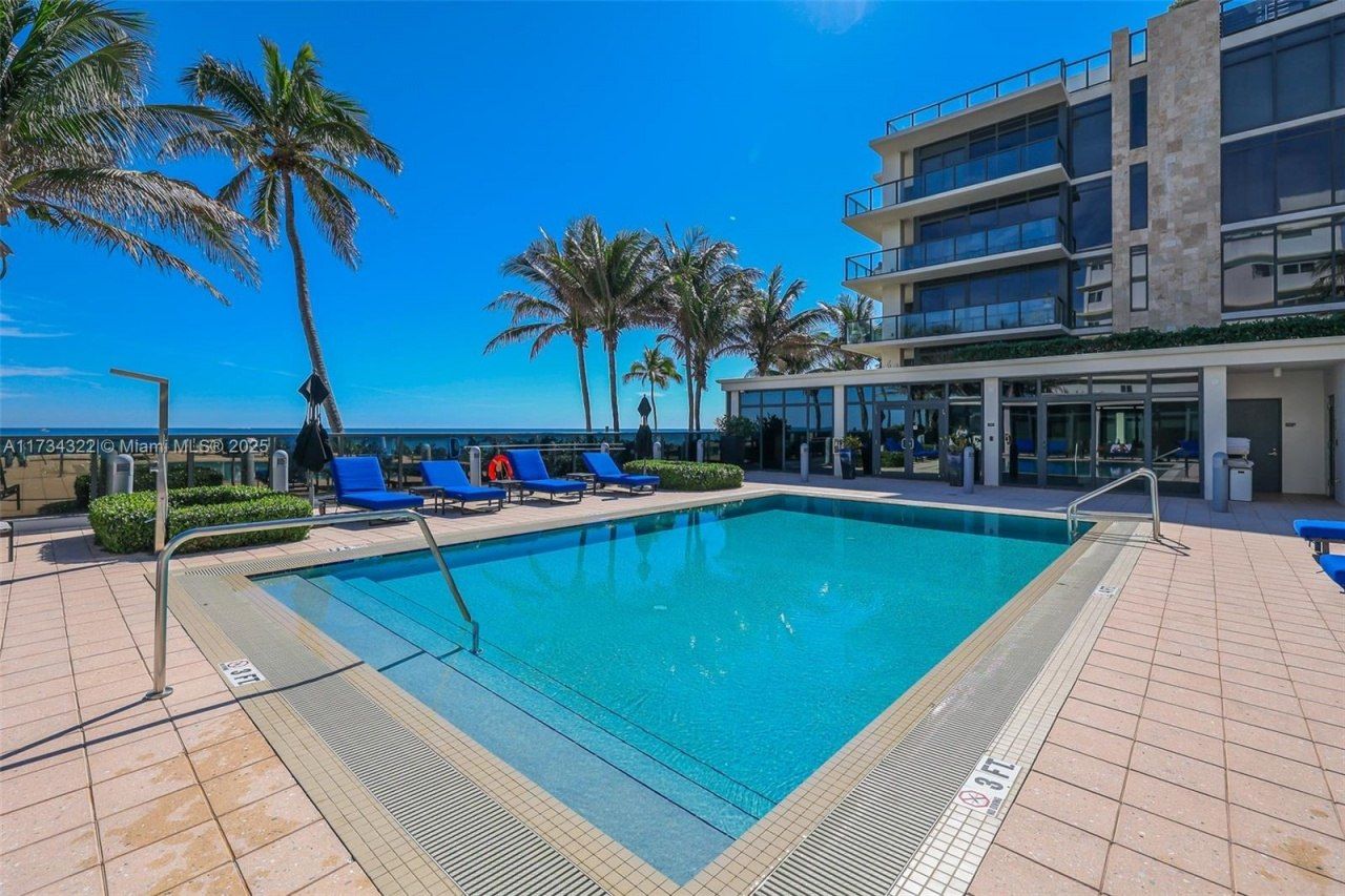 2205 S Surf Rd, Unit 4A, Hollywood, FL 33019 Photo