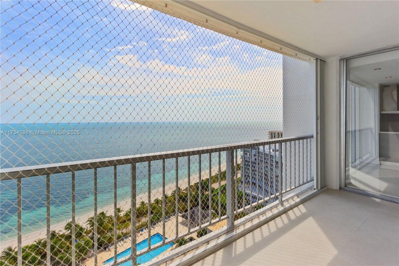881 Ocean Dr, Unit 18F, Key Biscayne, FL 33149 Photo