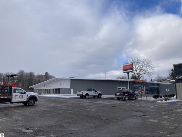 2761 M-33 N, Rose City, MI 48654