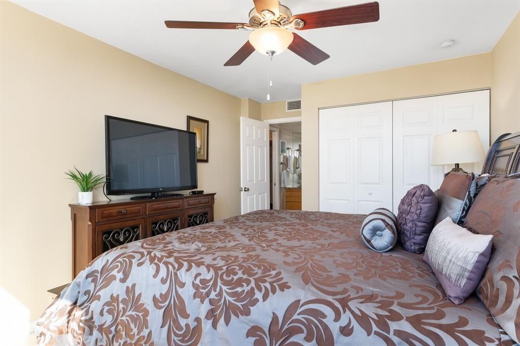 5855 Midnight Pass Road, Unit 520, Sarasota, FL 34242 Photo