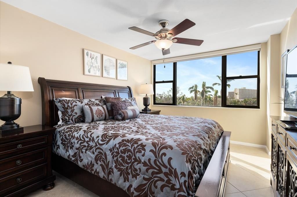 5855 Midnight Pass Road, Unit 520, Sarasota, FL 34242 Photo