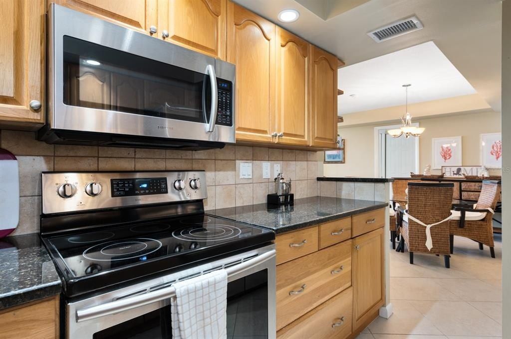 5855 Midnight Pass Road, Unit 520, Sarasota, FL 34242 Photo