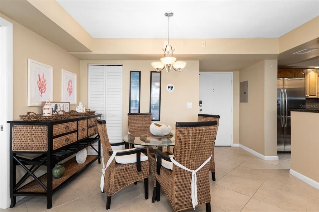 5855 Midnight Pass Road, Unit 520, Sarasota, FL 34242 Photo