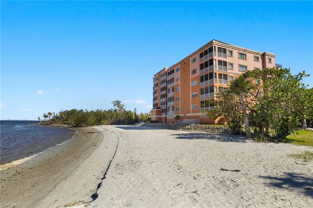 14811 Laguna Dr, Unit 101, Fort Myers, FL 33908 Photo