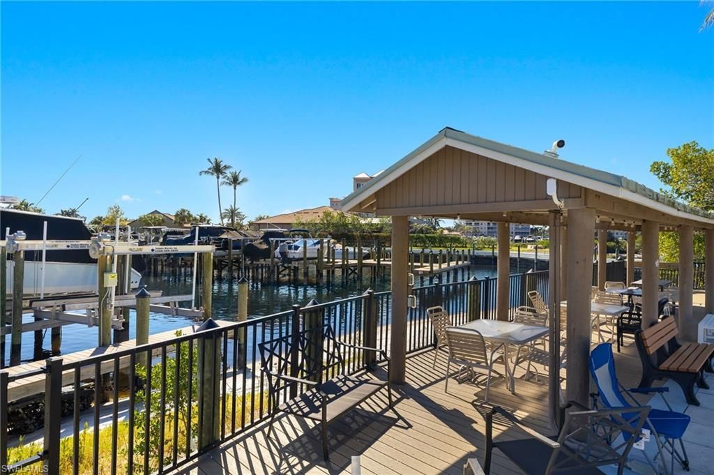 14811 Laguna Dr, Unit 101, Fort Myers, FL 33908 Photo
