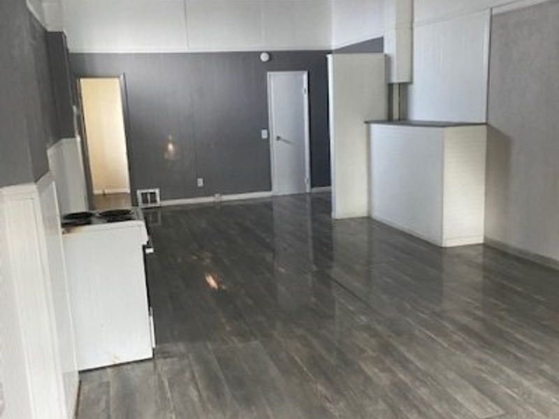 455 E 200th Street, Unit B, Euclid, OH 44119 Photo 2