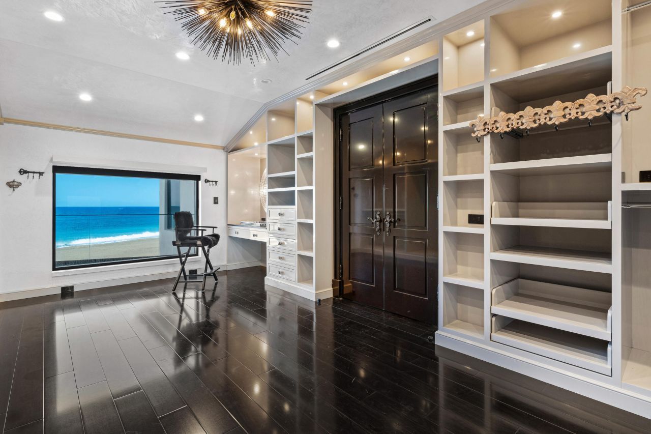 14 Ocean Drive, Jupiter Inlet Colony, FL 33469 Photo