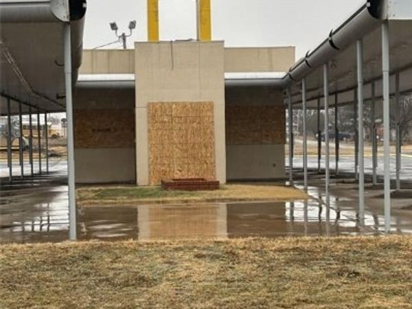 820 E Oklahoma Street, Carnegie, OK 73015