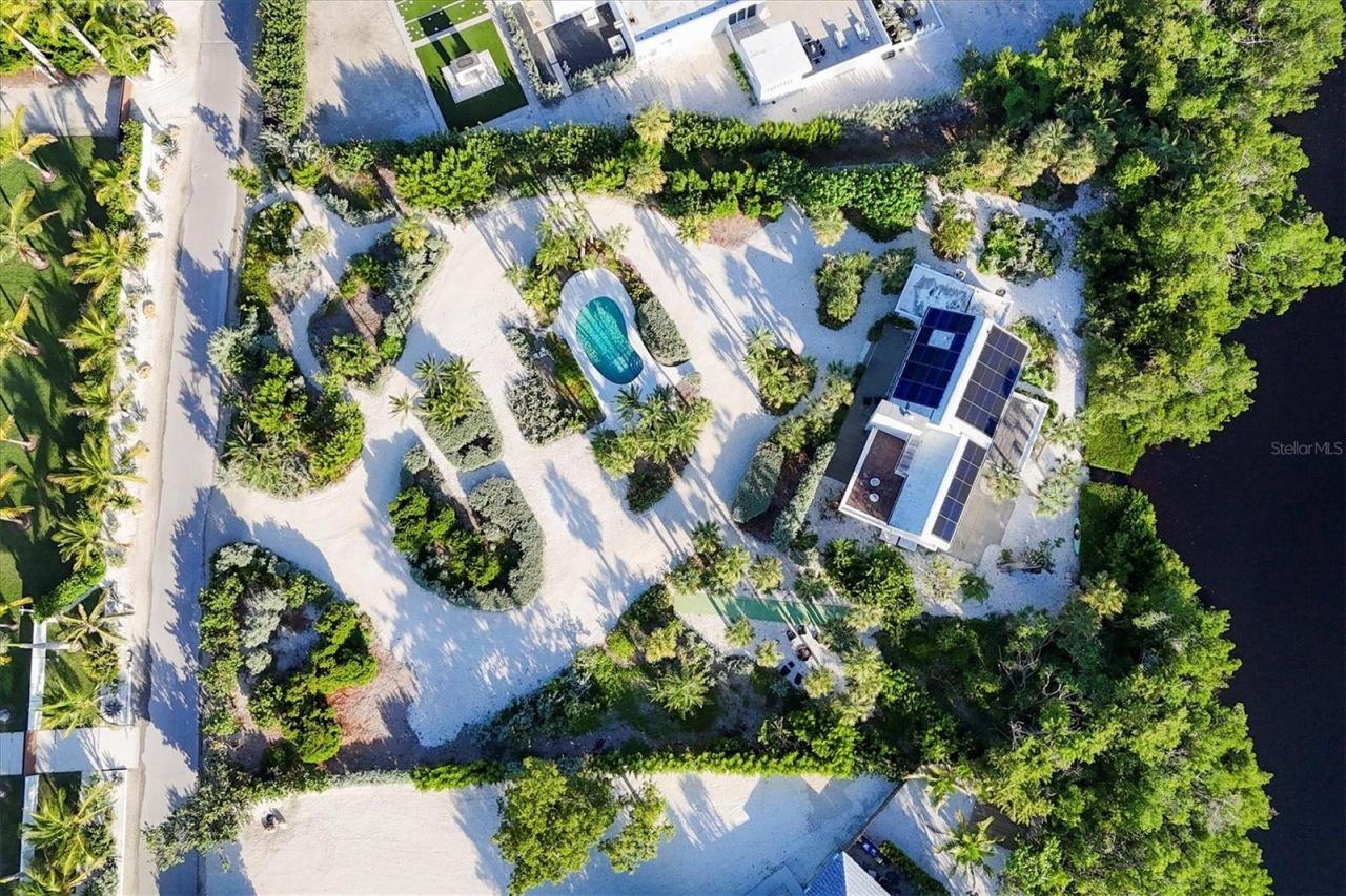 7665 Sanderling Road, Sarasota, FL 34242 Photo