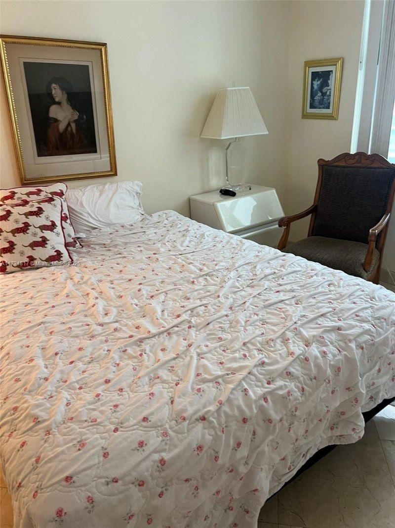 9801 Collins Ave, Unit 17J, Bal Harbour, FL 33154 Photo