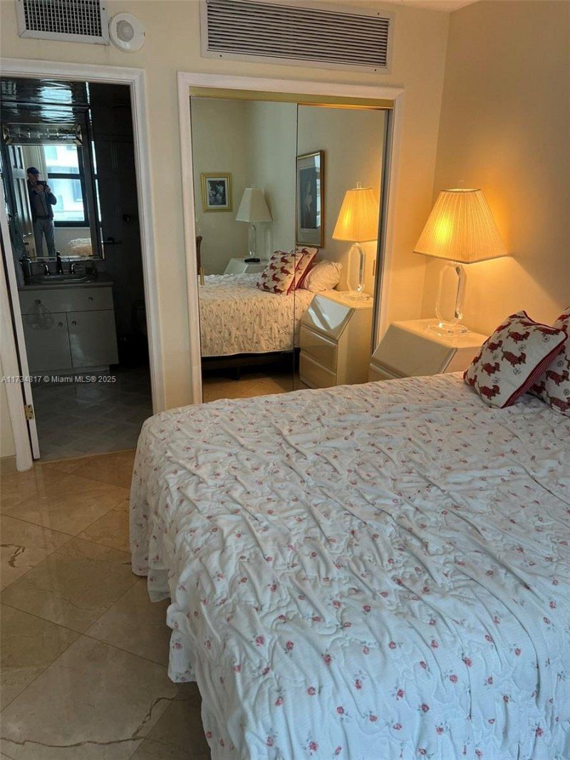 9801 Collins Ave, Unit 17J, Bal Harbour, FL 33154 Photo