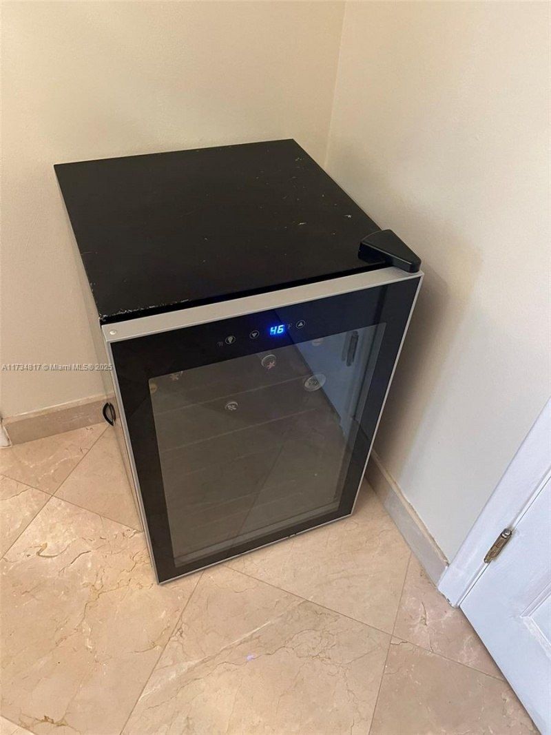 9801 Collins Ave, Unit 17J, Bal Harbour, FL 33154 Photo