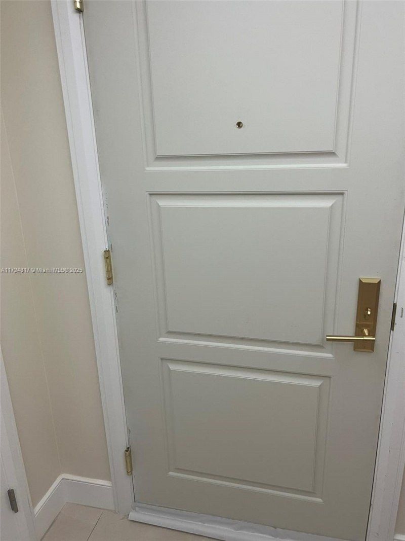 9801 Collins Ave, Unit 17J, Bal Harbour, FL 33154 Photo