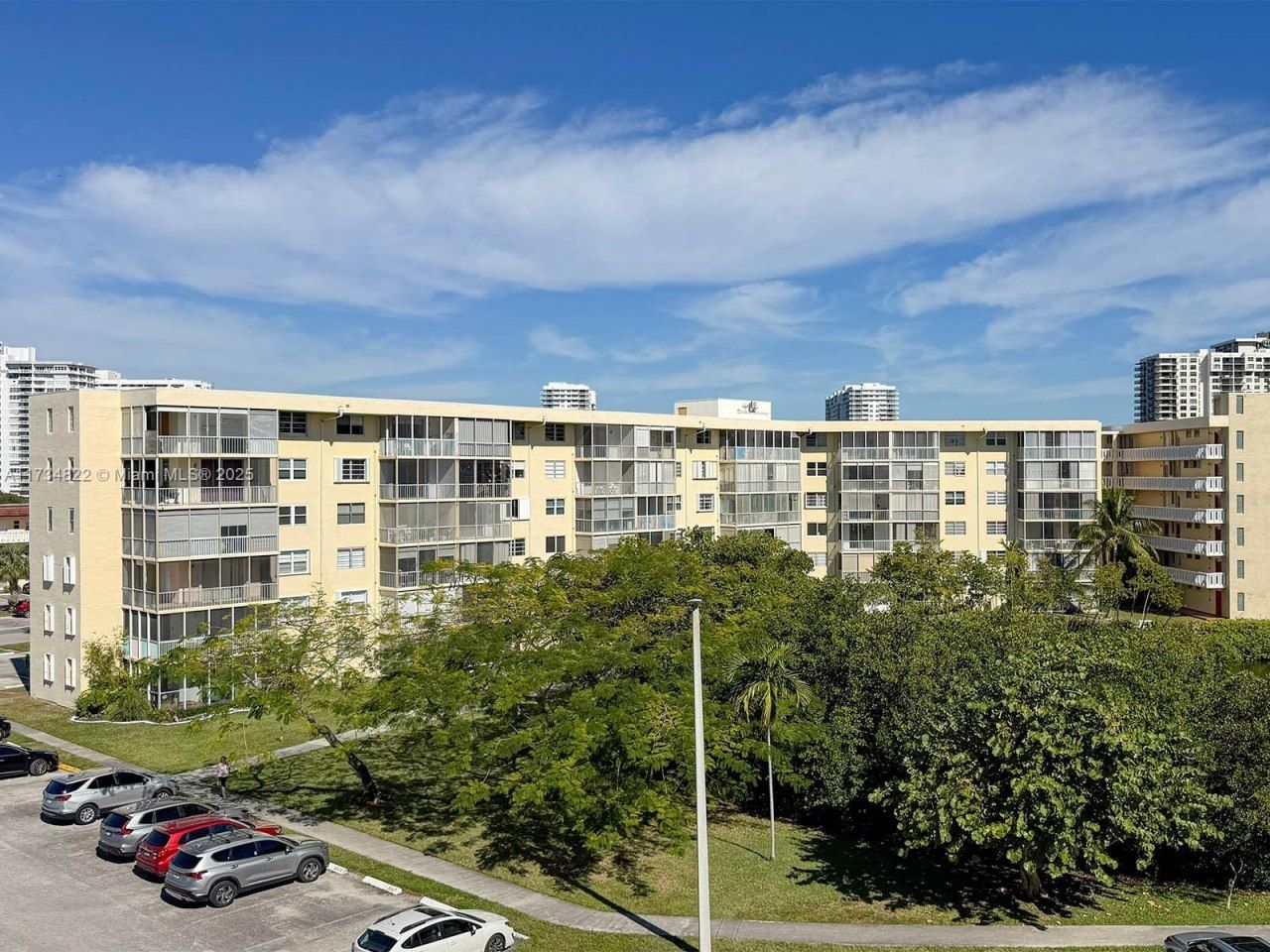 2930 Point East Dr, Unit E109, Aventura, FL 33160 Photo