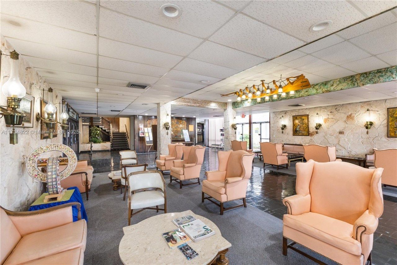 2930 Point East Dr, Unit E109, Aventura, FL 33160 Photo