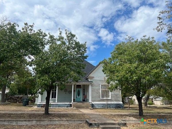818 N 1st Street, Temple, TX 76501