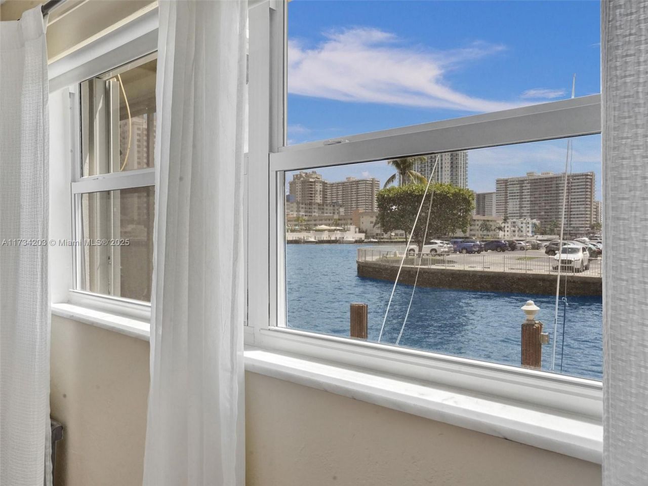 2600 Diana Dr, Unit 105, Hallandale Beach, FL 33009 Photo