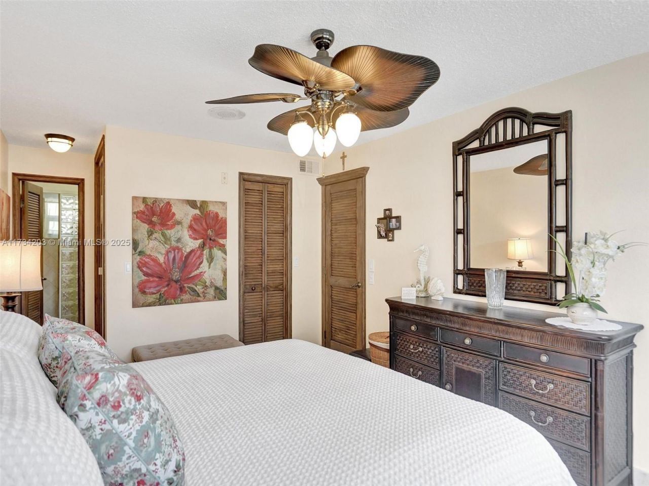 2600 Diana Dr, Unit 105, Hallandale Beach, FL 33009 Photo