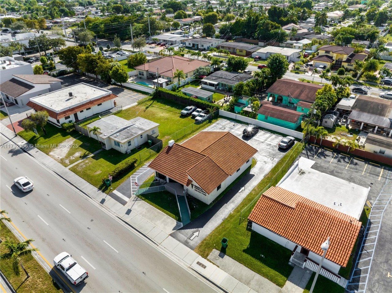 9950 SW 40th St, Miami, FL 33165 Photo