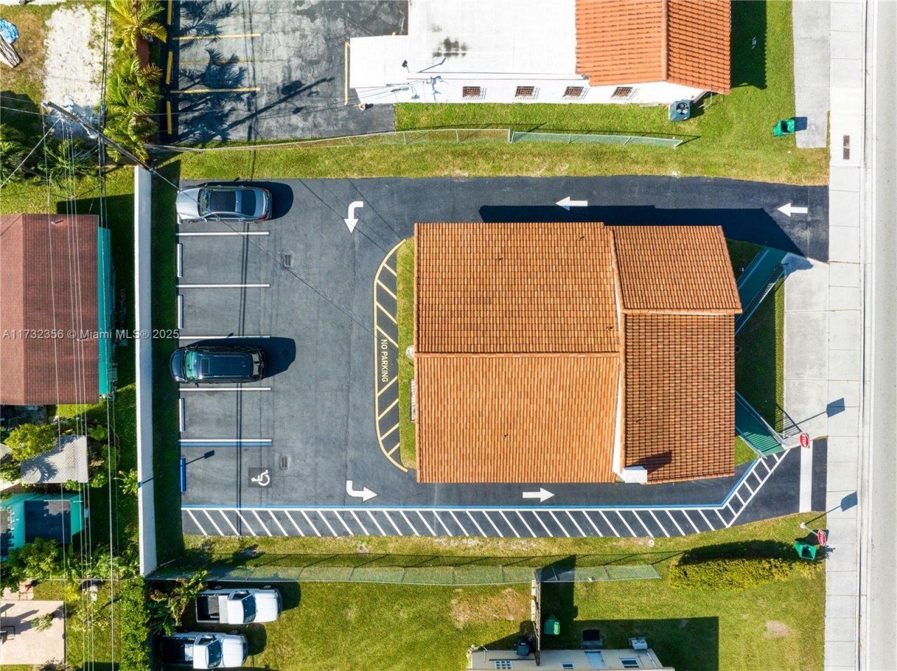 9950 SW 40th St, Miami, FL 33165 Photo