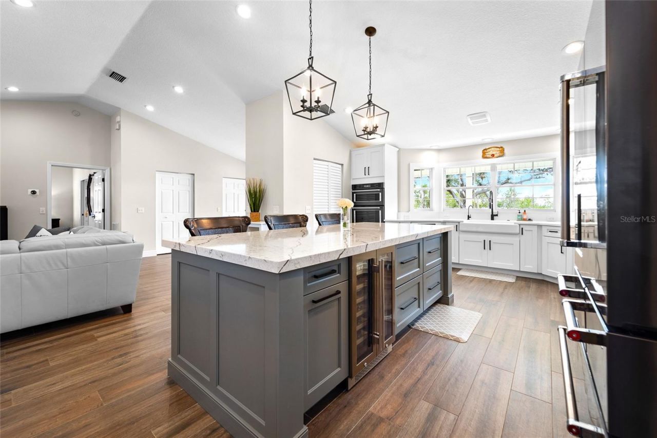 724 Bayshore Drive, Terra Ceia, FL 34250 Photo