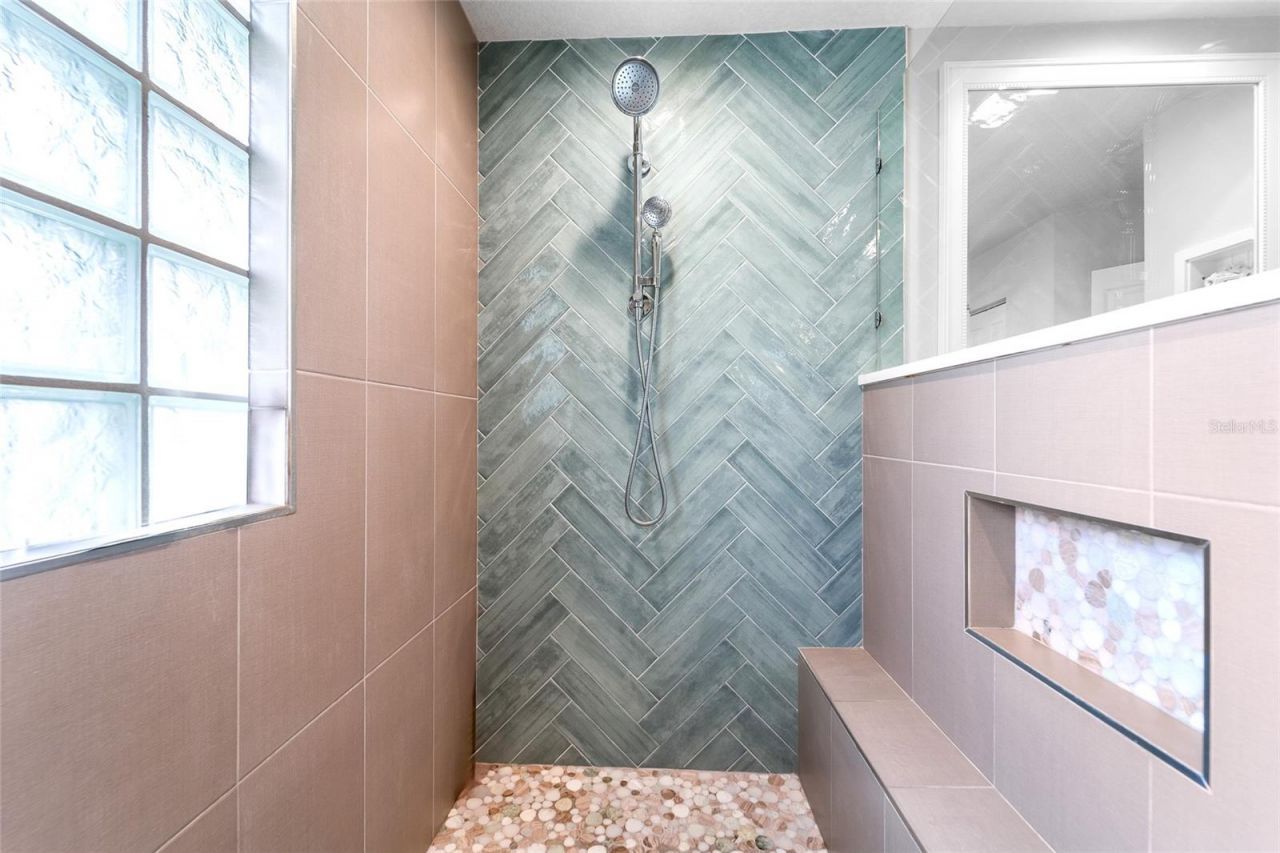 724 Bayshore Drive, Terra Ceia, FL 34250 Photo