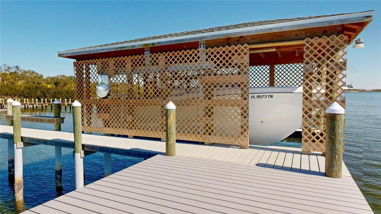 724 Bayshore Drive, Terra Ceia, FL 34250 Photo