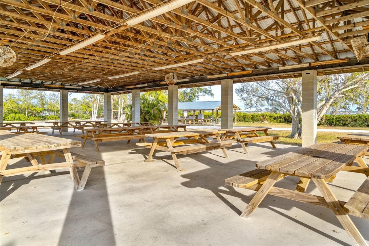 724 Bayshore Drive, Terra Ceia, FL 34250 Photo