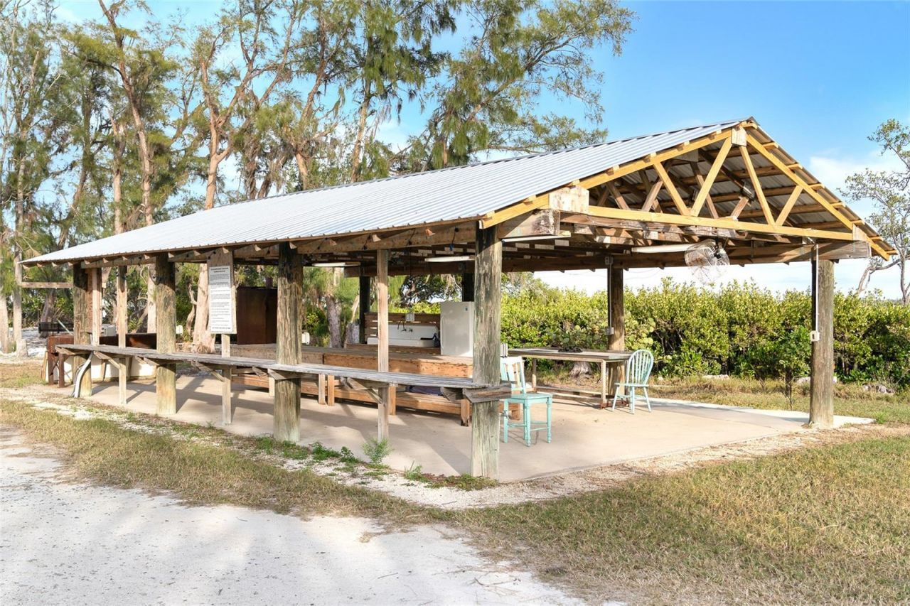 724 Bayshore Drive, Terra Ceia, FL 34250 Photo