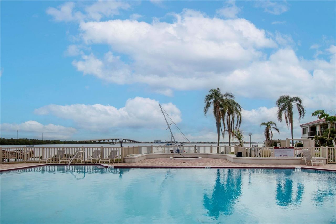 6361 Bahia Del Mar Boulevard, Unit 605, Saint Petersburg, FL 33715 Photo