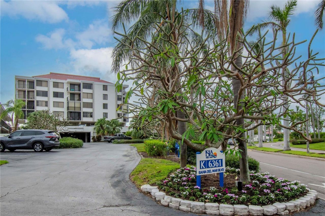 6361 Bahia Del Mar Boulevard, Unit 605, Saint Petersburg, FL 33715 Photo