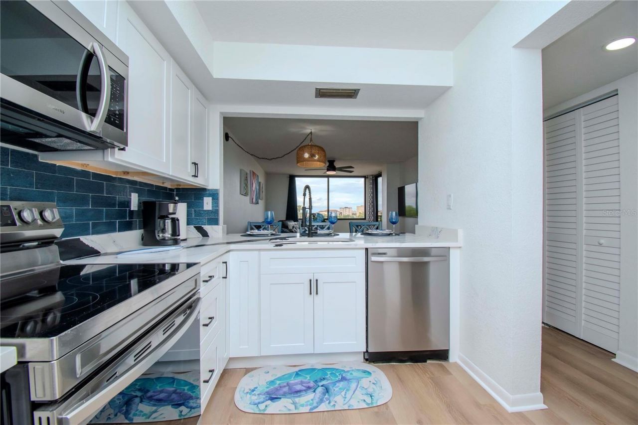 6361 Bahia Del Mar Boulevard, Unit 605, Saint Petersburg, FL 33715 Photo